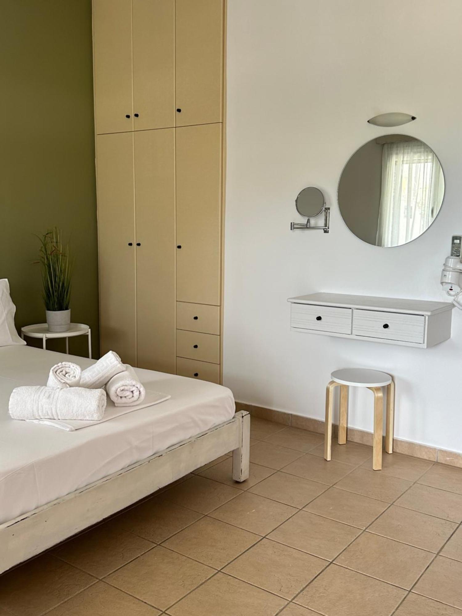 Voulas Apartments Stoúpa Chambre photo