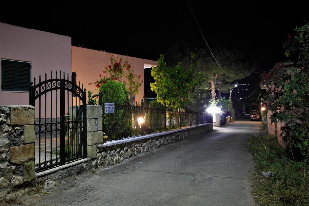 Voulas Apartments Stoúpa Extérieur photo